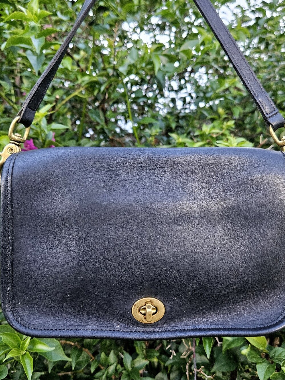 Vintage Coach Pocket Purse 9755 Black Leather Crossbody Bag 1995 USA